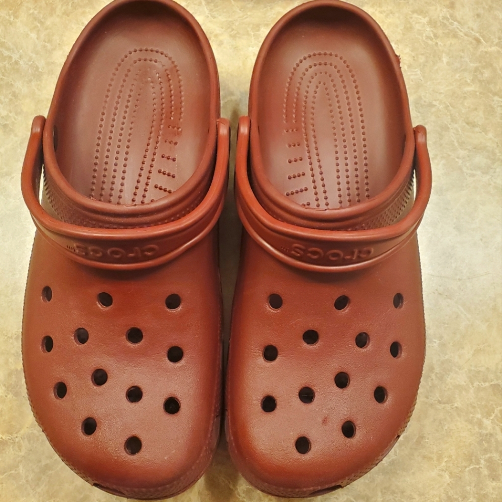 Crocs Clog, Pepper Red, Men's US Size 12